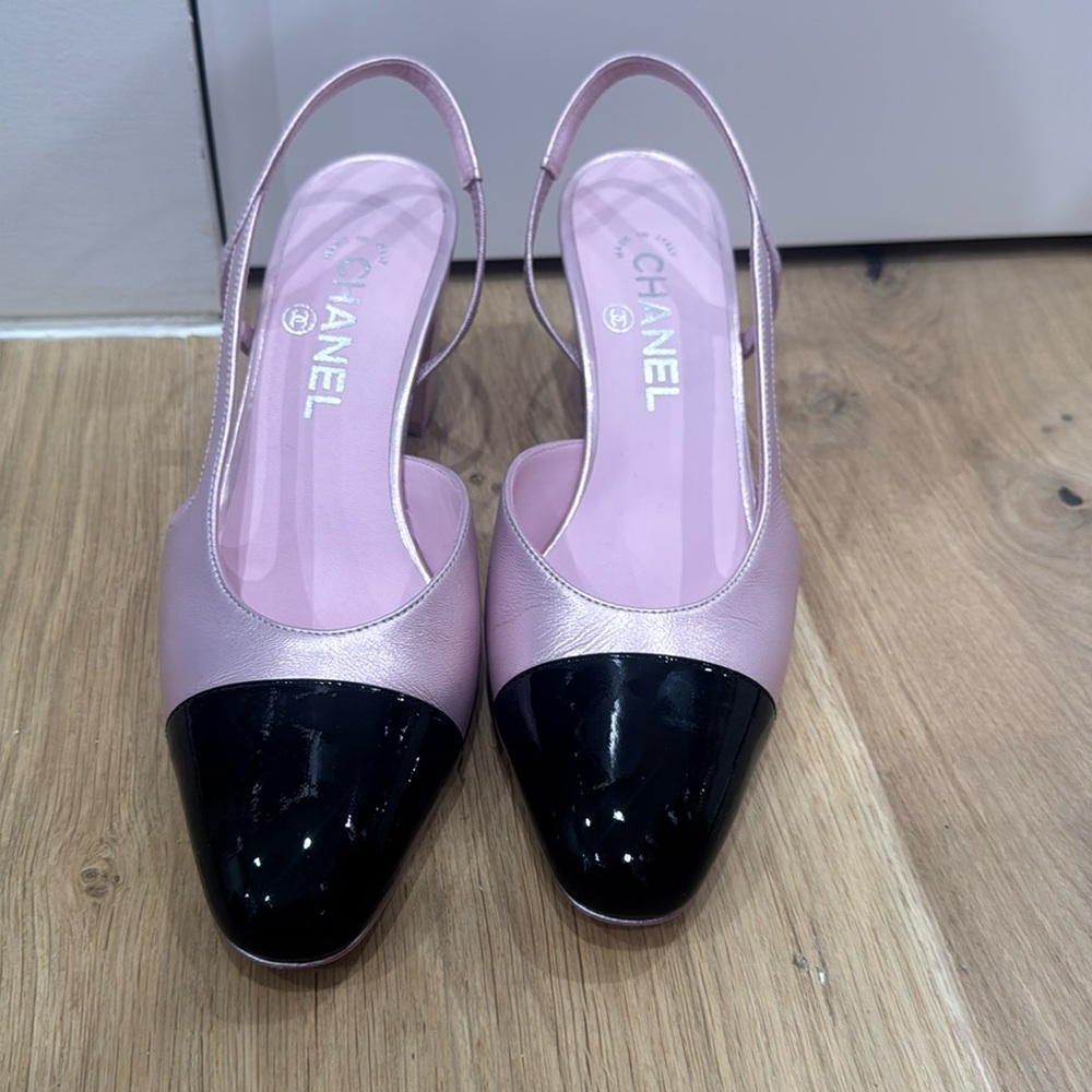 Chanel sling back metallic pink and black heels 38.5